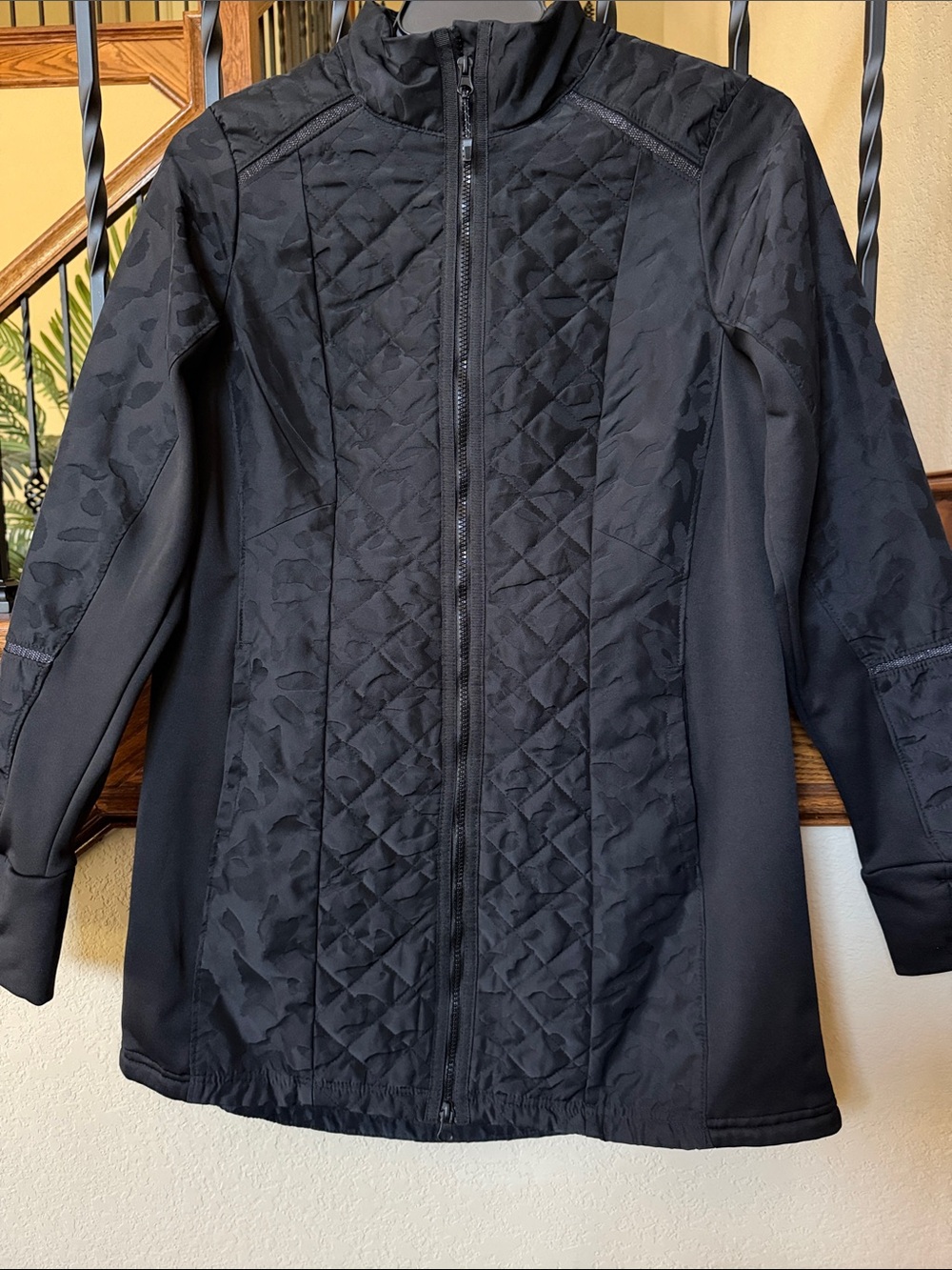 Avia Black Quilted Front Women's Puffer Jacket